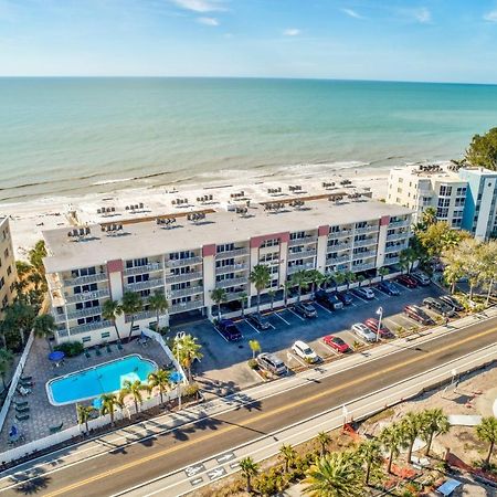 Beach Oasis - No Storm Damage & Guest Ready! Come Enjoy The Heated Pool & Relax At The Beach! Clearwater Beach Exterior foto